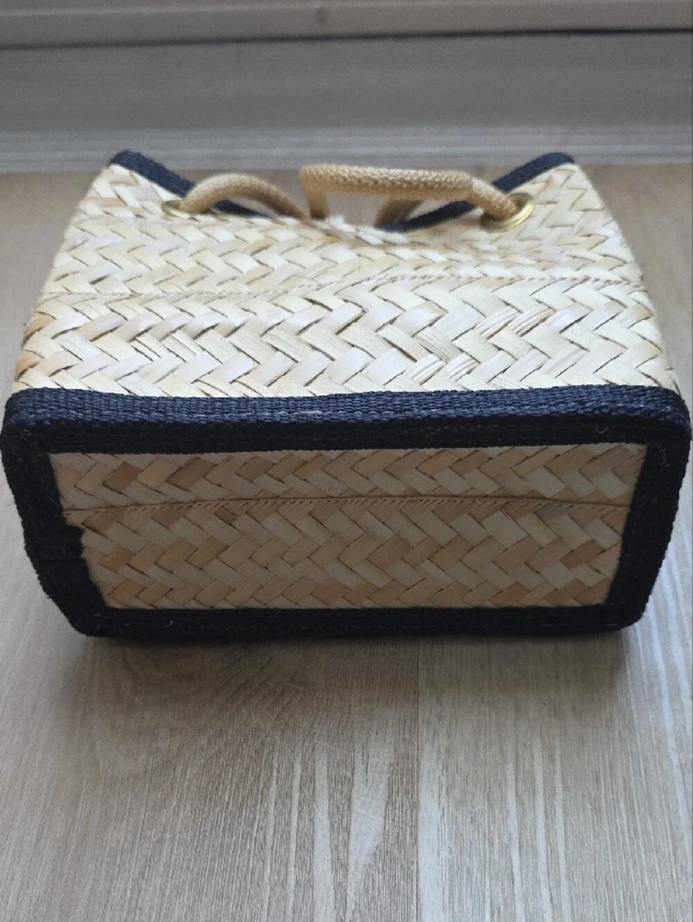 Eldena’s Collection Mini Navy Blue Croc Embossed Straw Tote Bag - Picture 9 of 9